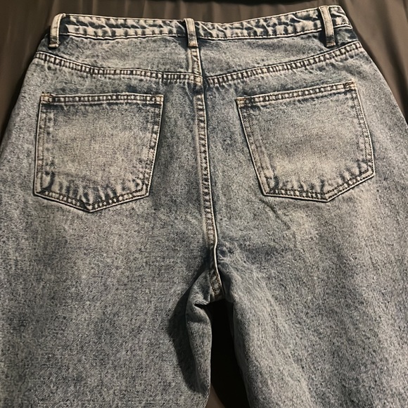 Women ripped mom jeans - Picture 3 of 4